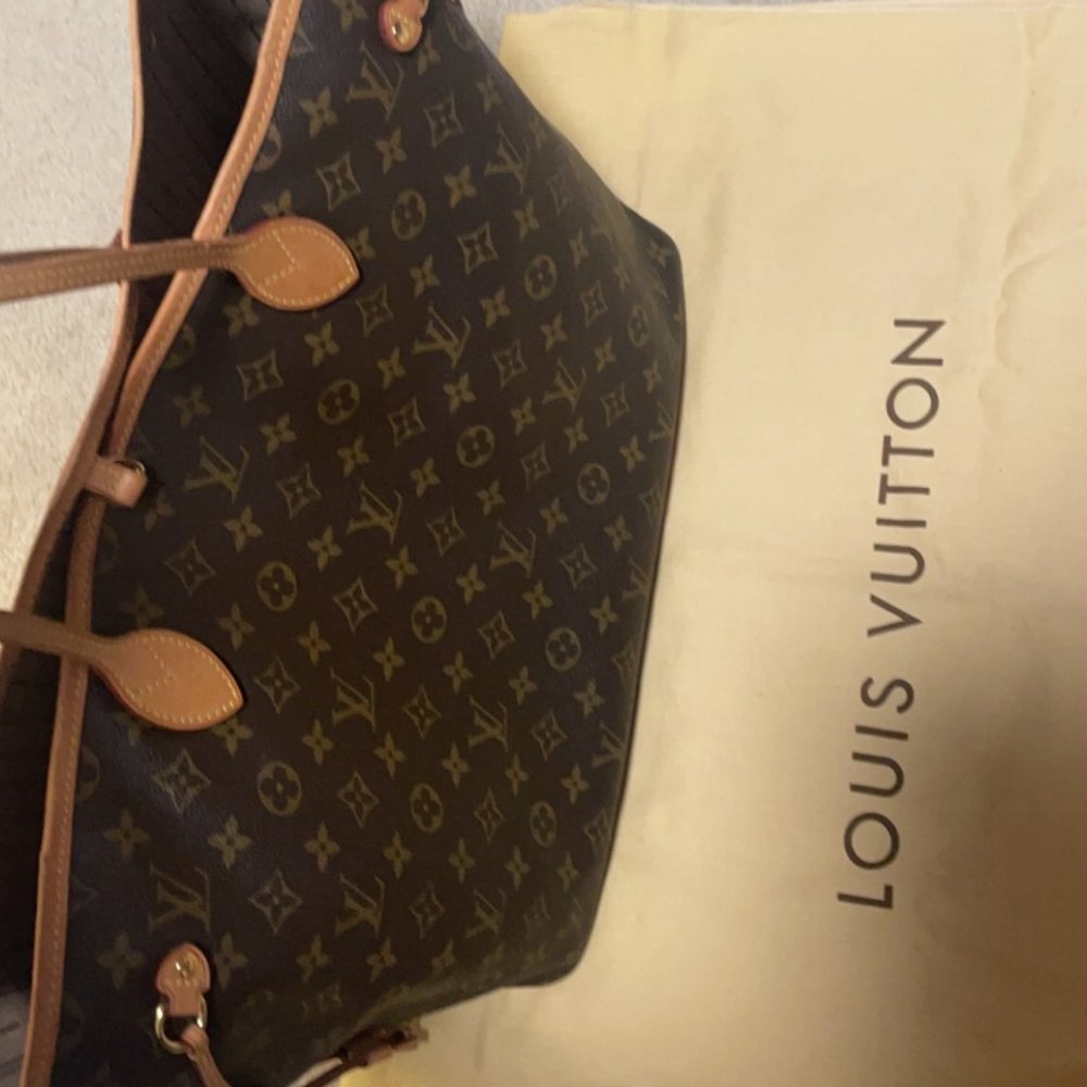 Louis Vuitton Neverfull GM Monogram Bag - Picture 6 of 13